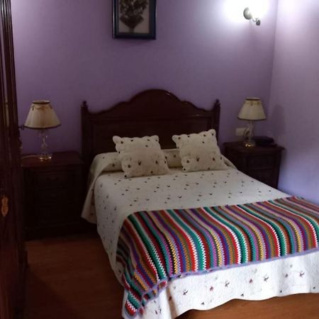 Casa Rural La Fuente Tejedo del Sil Exterior foto