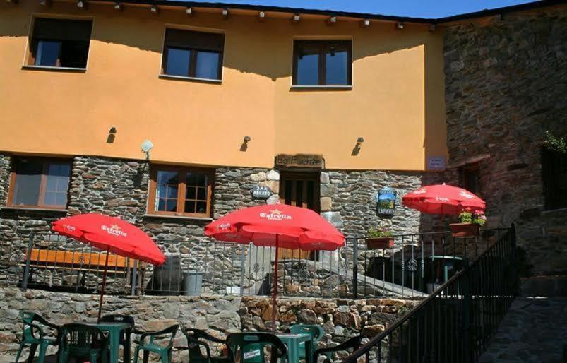 Casa Rural La Fuente Tejedo del Sil Exterior foto